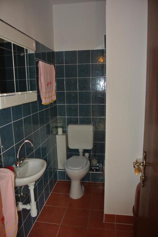 Lajtos Vendeghaz Hotell Hajdúszoboszló Rum bild