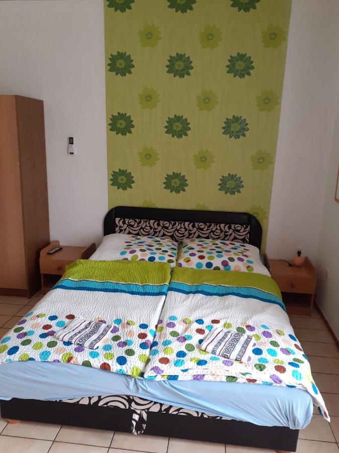 Lajtos Vendeghaz Hotell Hajdúszoboszló Exteriör bild
