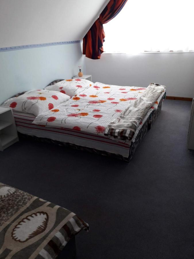 Lajtos Vendeghaz Hotell Hajdúszoboszló Exteriör bild